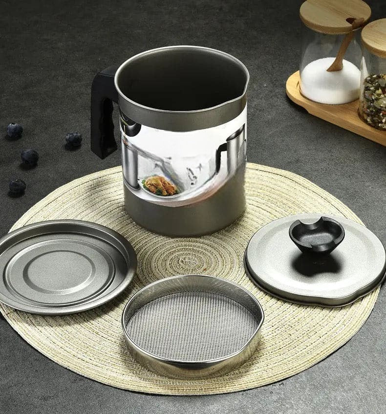 STAINLESS STEEL 1.4L OIL FILTER STORAGE POT WITH STRAINER